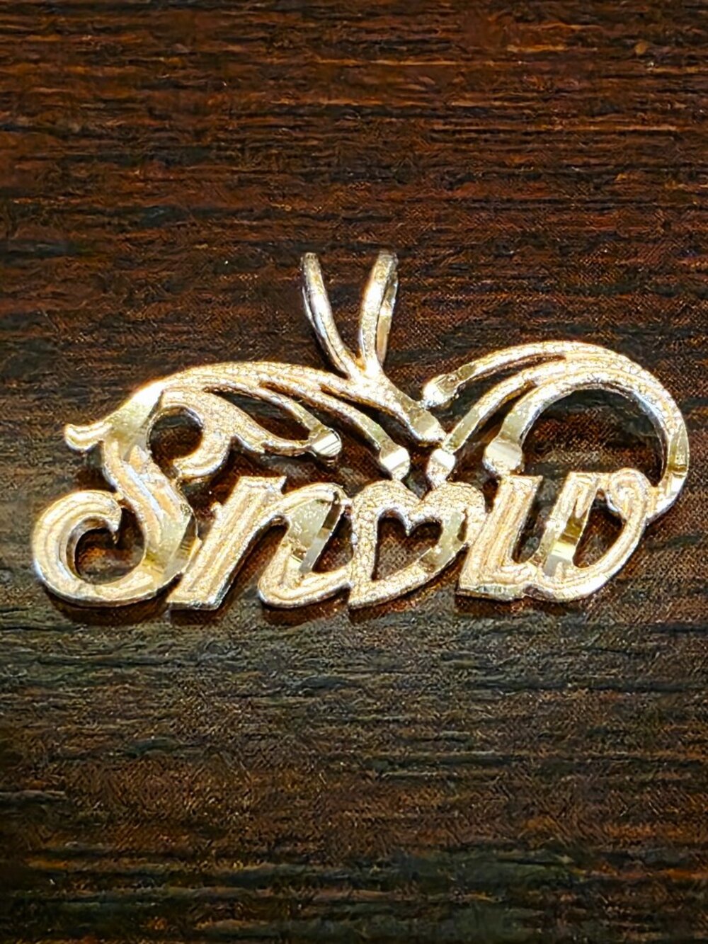 14k Yellow Gold Custom "SNOW" Script Name Pendant Diamond Cut Heart Charm